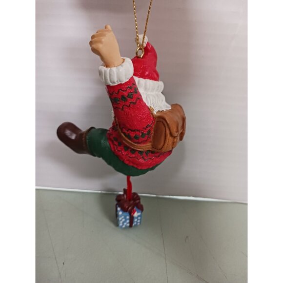 Vintage Santa Ornament Resin 5" Tall - Picture 4 of 6